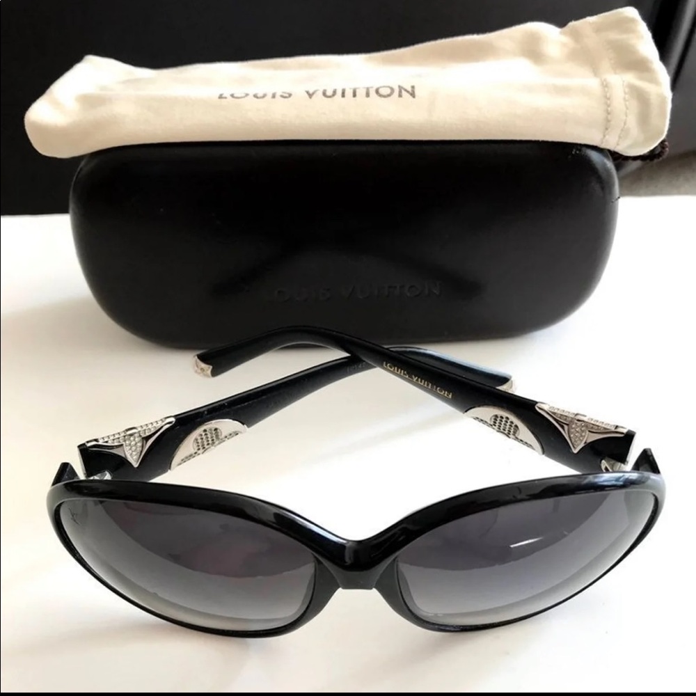 Louis Vuitton Iris PM Sunglasses - Picture 1 of 7